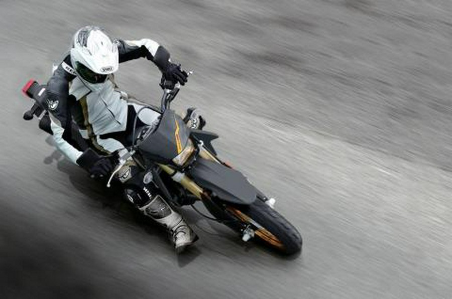 2016 Suzuki DR-Z400SM