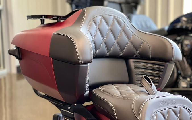 2025 Indian Motorcycle Roadmaster® PowerPlus Dark Horse® with 112 and PowerBand Audio Package