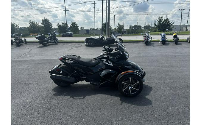 2014 Can-Am SPYDER ST-S