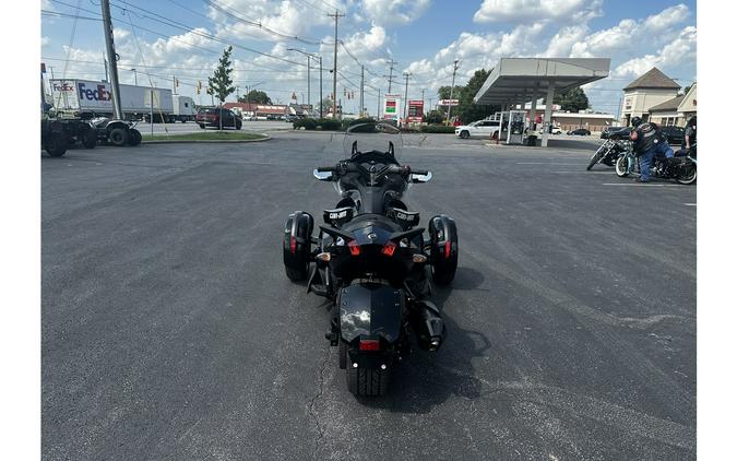 2014 Can-Am SPYDER ST-S