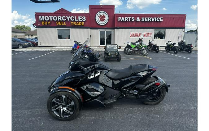 2014 Can-Am SPYDER ST-S