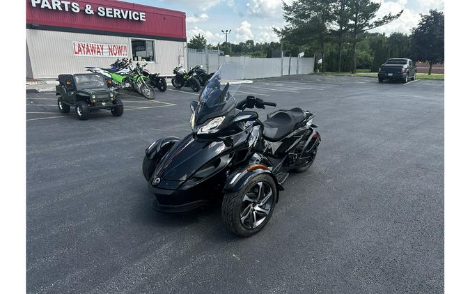 2014 Can-Am SPYDER ST-S