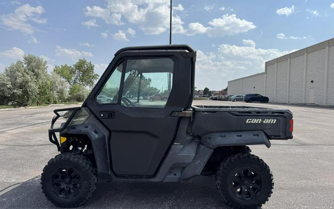 2021 Can-Am Defender DPS™ CAB HD8