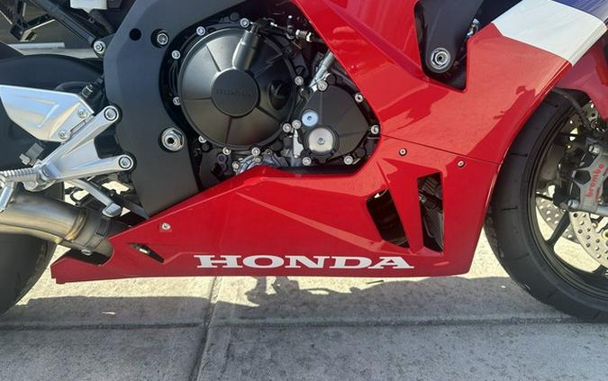 2026 Honda CBR1000RR-R Fireblade SP