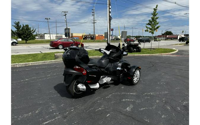 2016 Can-Am Spyder® RT-S SM6