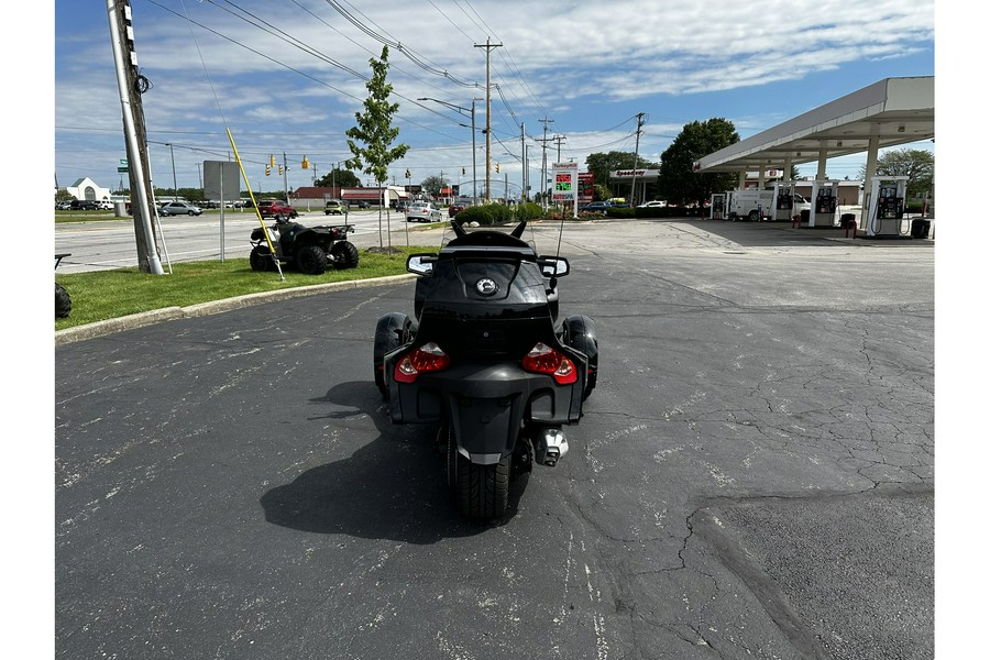 2016 Can-Am Spyder® RT-S SM6