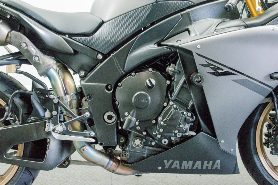 2014 Yamaha YZF-R1