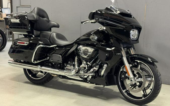 FLHXU 2025 Street Glide® Ultra