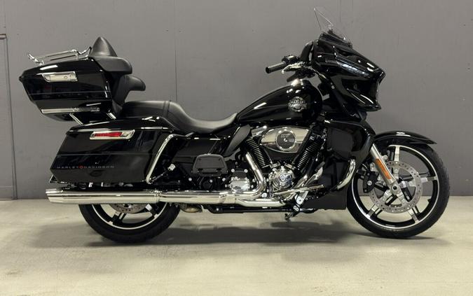 FLHXU 2025 Street Glide® Ultra