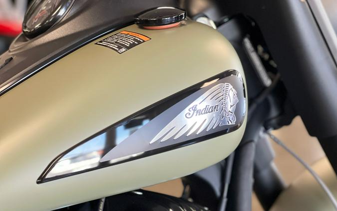 2025 Indian Motorcycle Springfield® Dark Horse®