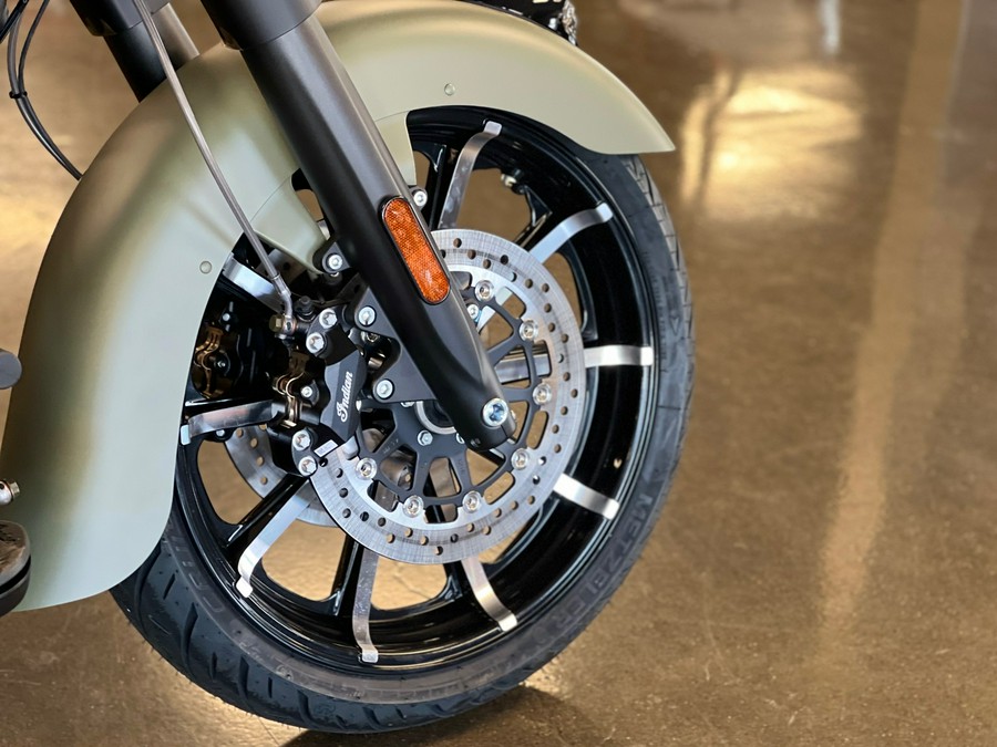2025 Indian Motorcycle Springfield® Dark Horse®
