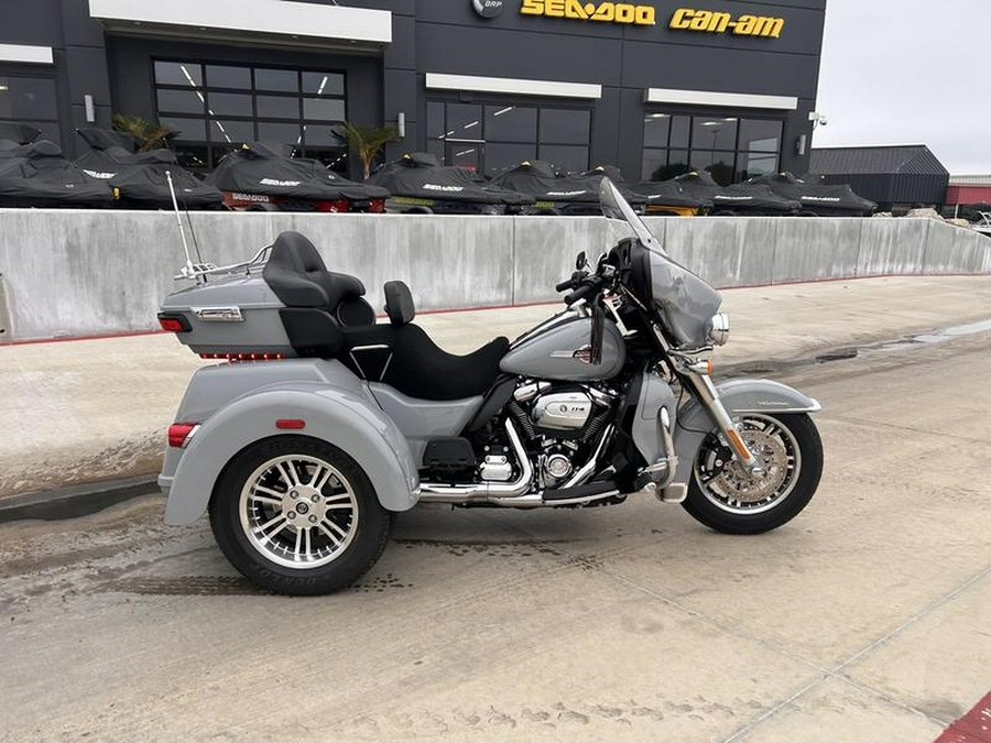 2024 Harley-Davidson® FLHTCUTG - Tri Glide® Ultra