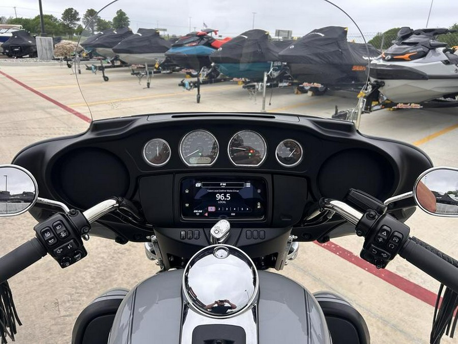 2024 Harley-Davidson® FLHTCUTG - Tri Glide® Ultra