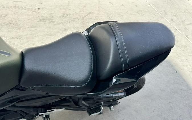 2024 Kawasaki Ninja® 650 ABS Metallic Covert Green/Metallic Spark Black