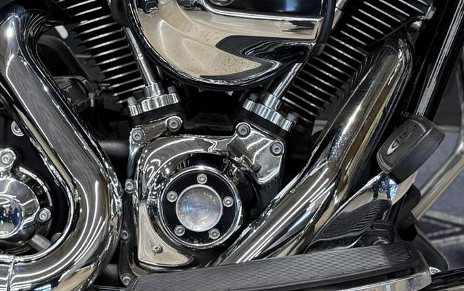 2016 Harley-Davidson® FLHR - Road King®