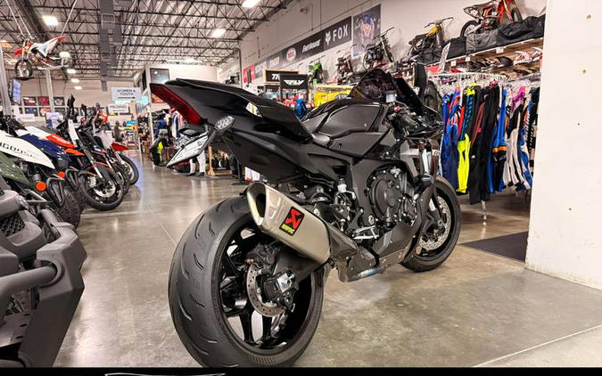 2024 Yamaha YZF-R1