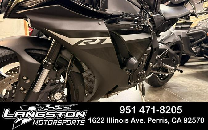 2024 Yamaha YZF-R1