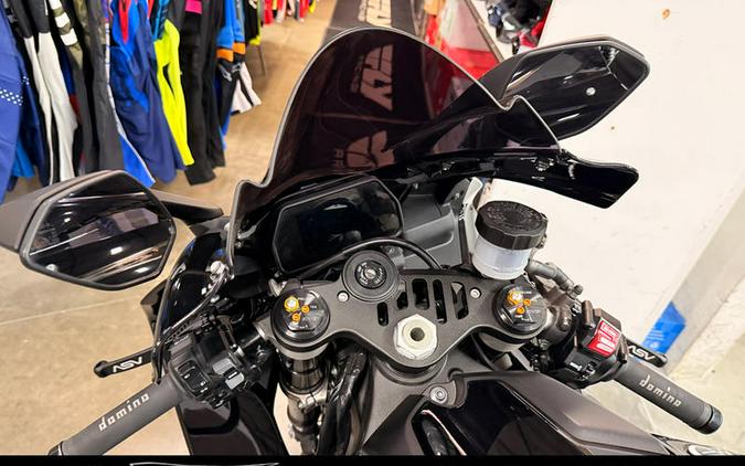 2024 Yamaha YZF-R1