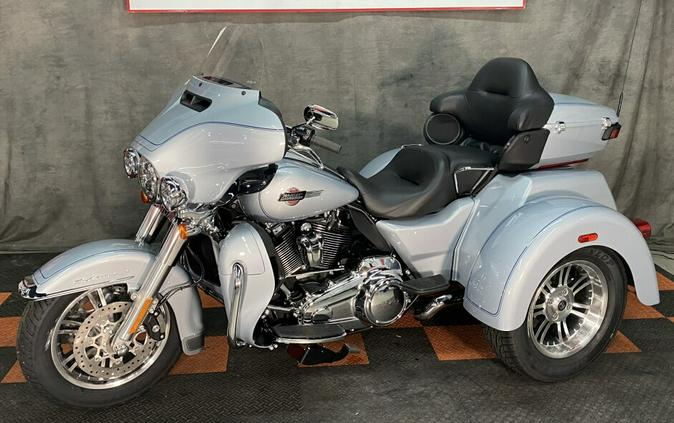 FLHTCUTG 2023 Tri Glide Ultra