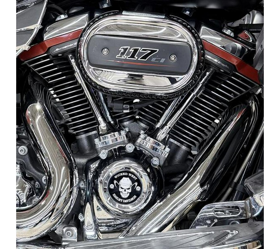 2018 Harley-Davidson® FLHXSE - CVO™ Street Glide®