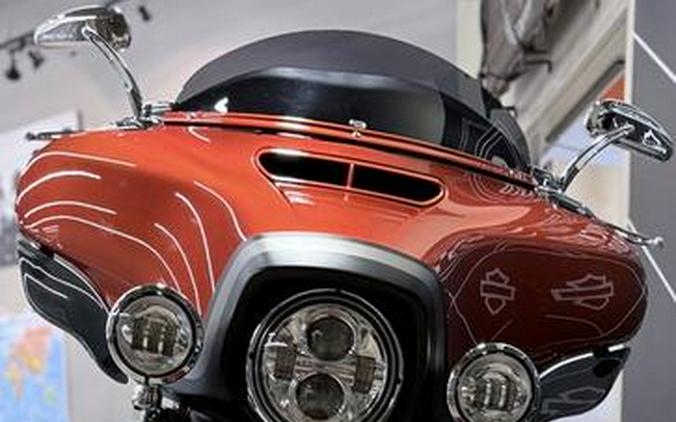 2018 Harley-Davidson® FLHXSE - CVO™ Street Glide®