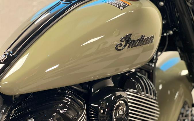 2025 Indian Motorcycle Super Chief Dark Horse