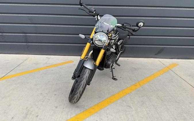 2024 Triumph Speed 400 Phantom Black / Storm Grey
