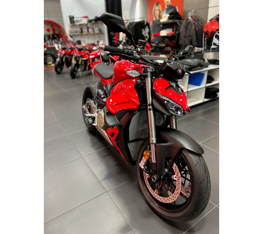 2026 Ducati Streetfighter V4