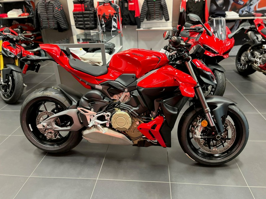 2026 Ducati Streetfighter V4