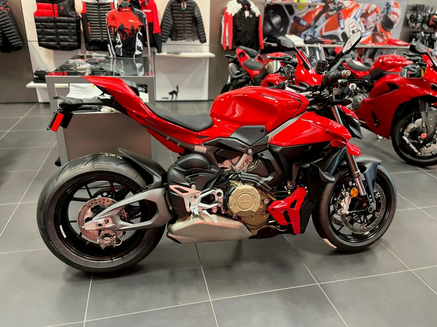 2026 Ducati Streetfighter V4