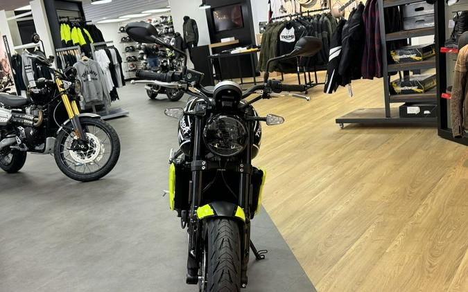 2024 Triumph Trident 660 Jet Black/Triumph Racing Yellow