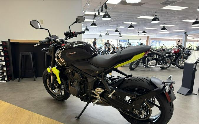 2024 Triumph Trident 660 Jet Black/Triumph Racing Yellow