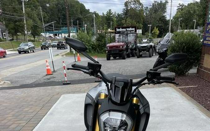 2023 Ducati Diavel 1260 S Black and Steel