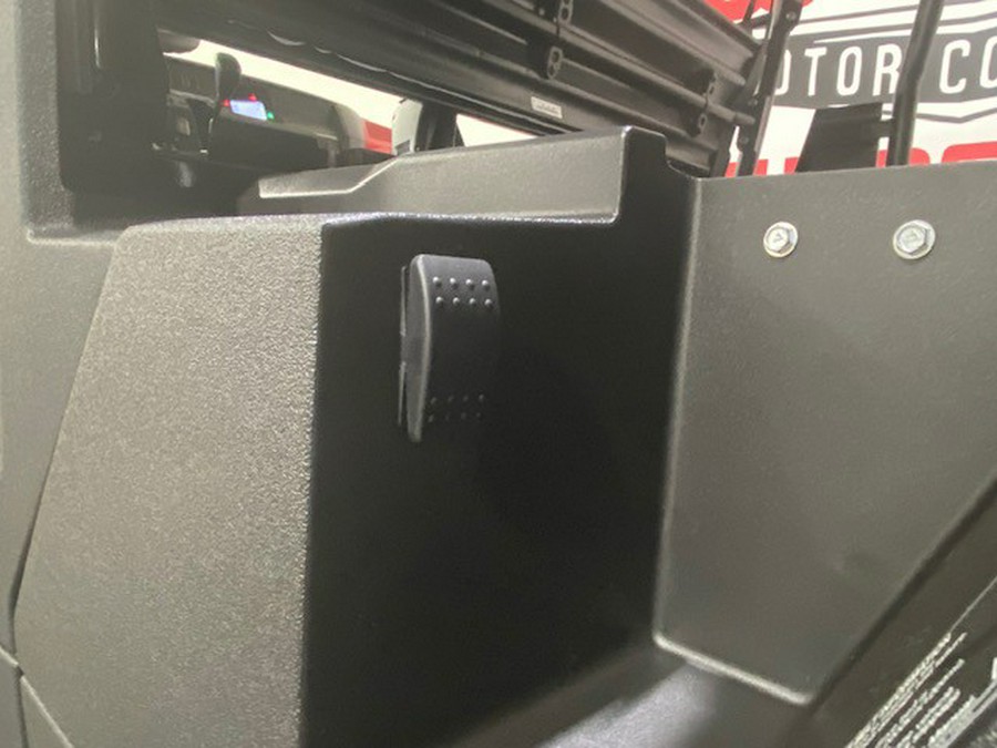 2026 Kawasaki Mule™ PRO-FX™ 1000 HD Edition - Firecracker Red