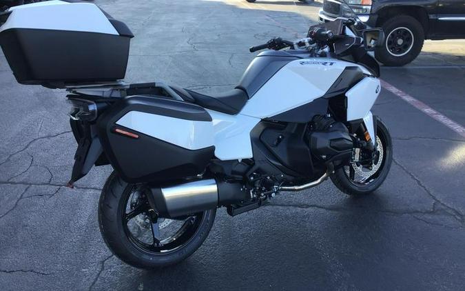 2026 BMW R 1300 RT Alpine White 3