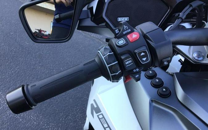 2026 BMW R 1300 RT Alpine White 3