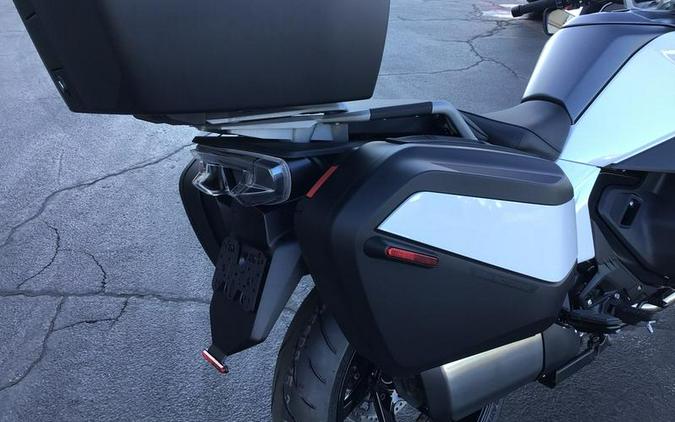 2026 BMW R 1300 RT Alpine White 3