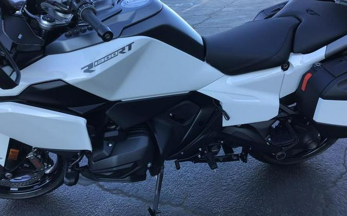 2026 BMW R 1300 RT Alpine White 3
