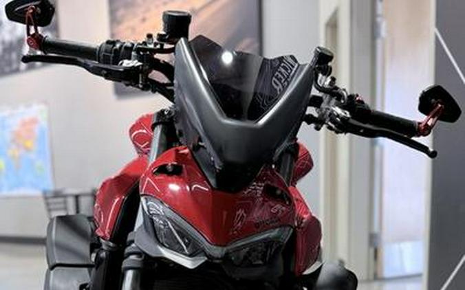2023 Ducati Streetfighter V4 Ducati Red