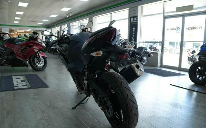 2026 Kawasaki Ninja® 500 ABS