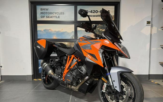 2023 KTM 1290 SUPER DUKE GT