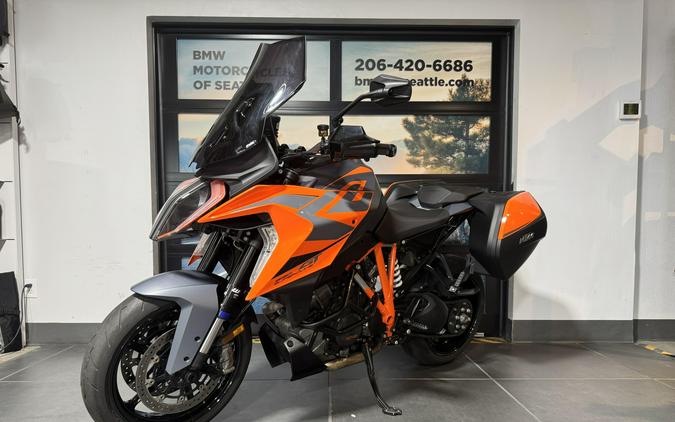 2023 KTM 1290 SUPER DUKE GT