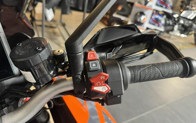 2023 KTM 1290 SUPER DUKE GT