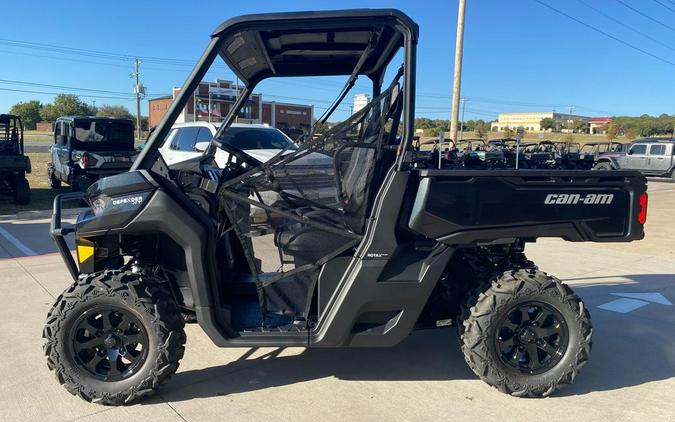 2026 Can-Am® Defender XT HD9
