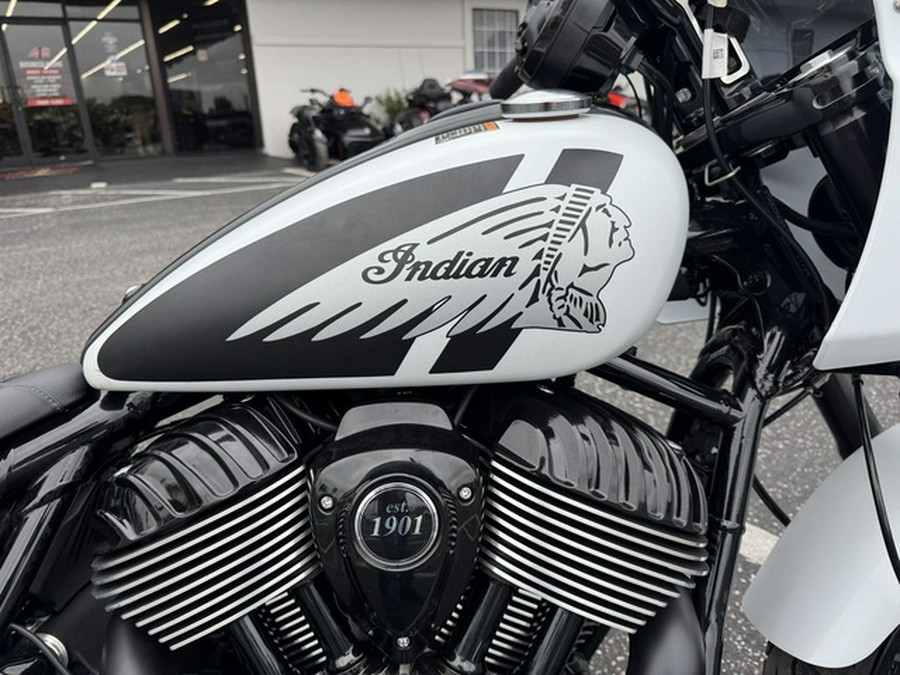 2024 Indian Sport Chief Ghost White Metallic Smoke