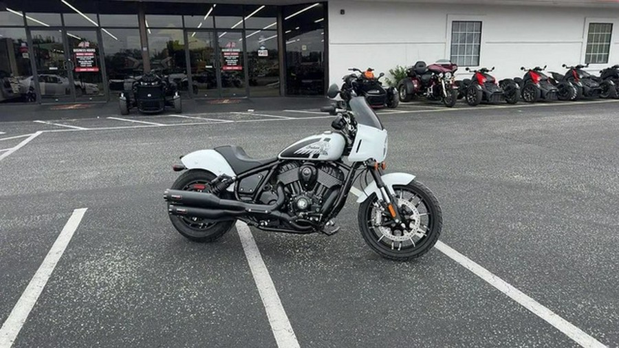 2024 Indian Sport Chief Ghost White Metallic Smoke