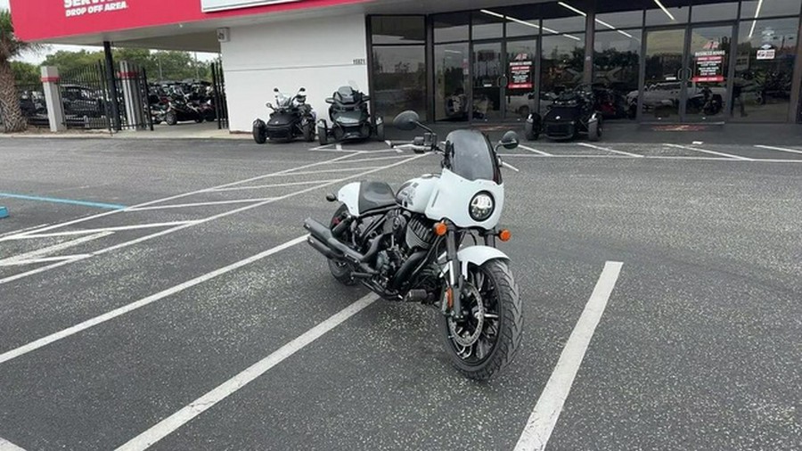 2024 Indian Sport Chief Ghost White Metallic Smoke