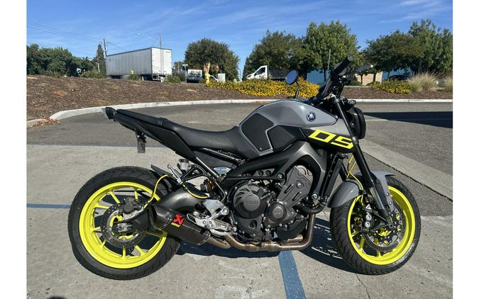 2016 Yamaha FZ-09 CA