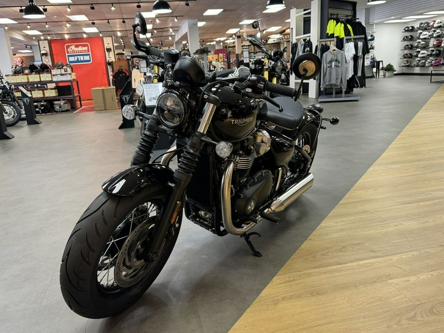 2024 Triumph Bonneville Bobber Jet Black