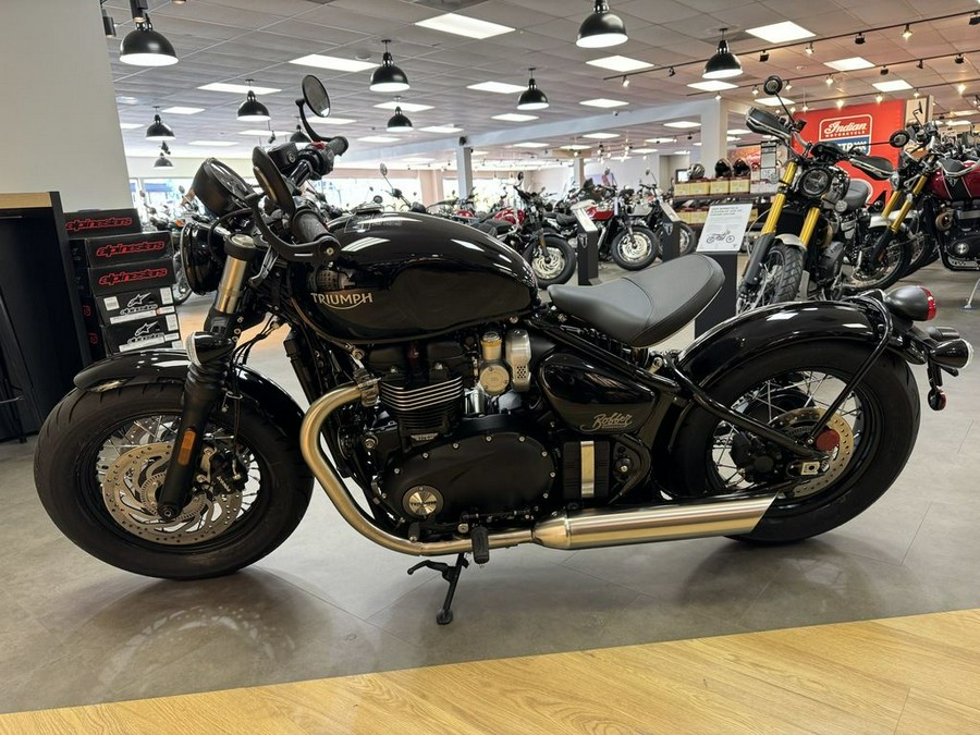 2024 Triumph Bonneville Bobber Jet Black